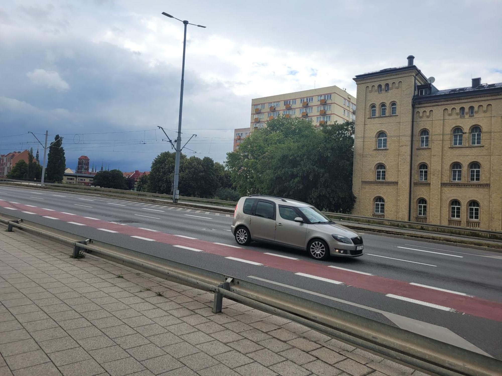 M&Mbed Lakowa, Gdansk